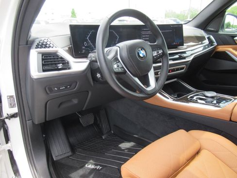Used 2024 BMW X5 xDrive40i w/ Premium Package AWD/4WD image 18