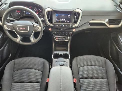 Used 2024 GMC Terrain SLE FWD image 26