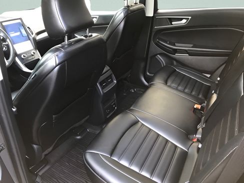 Used 2022 Ford Edge SEL w/ Convenience Package AWD/4WD image 12
