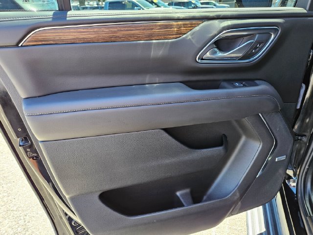 Used 2024 Chevrolet Suburban High Country w/ Advanced Technology Package AWD/4WD image 21