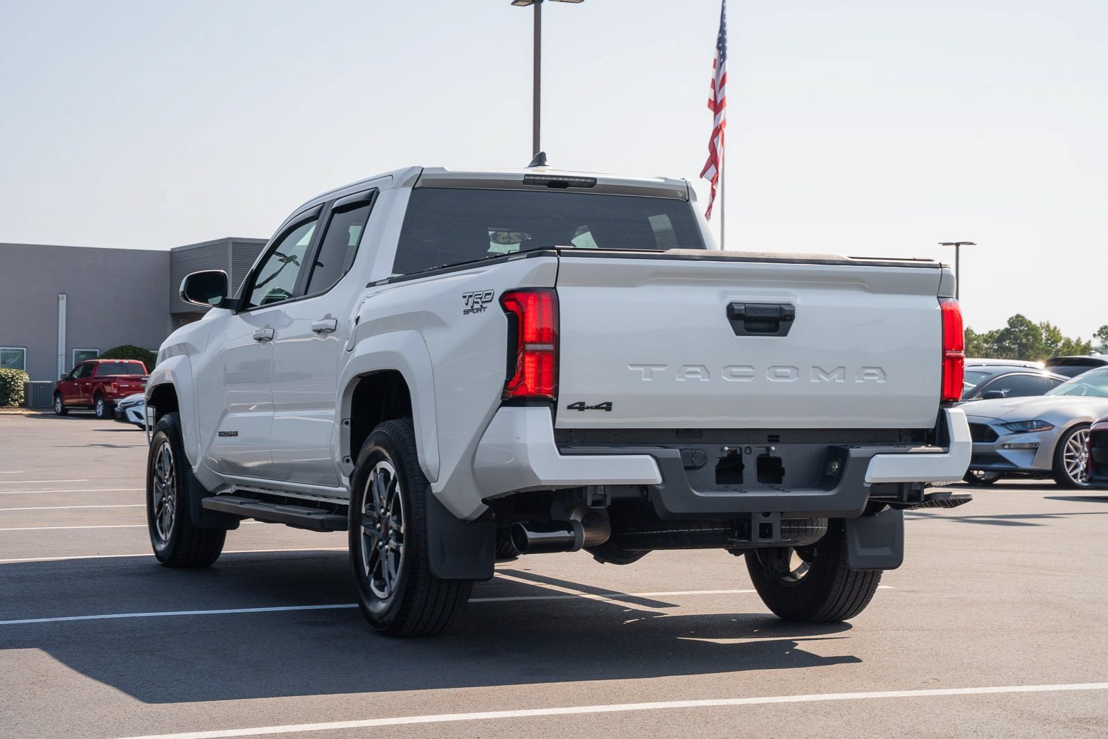 Used 2025 Toyota Tacoma TRD Sport AWD/4WD image 5