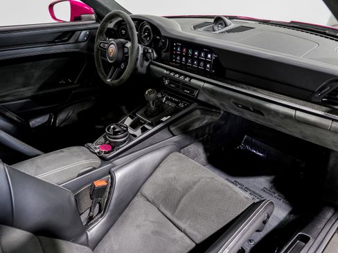 Used 2022 Porsche 911 GT3 image 33