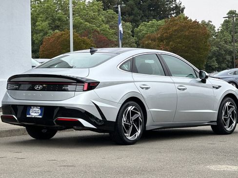 New 2025 Hyundai Sonata SEL FWD image 4