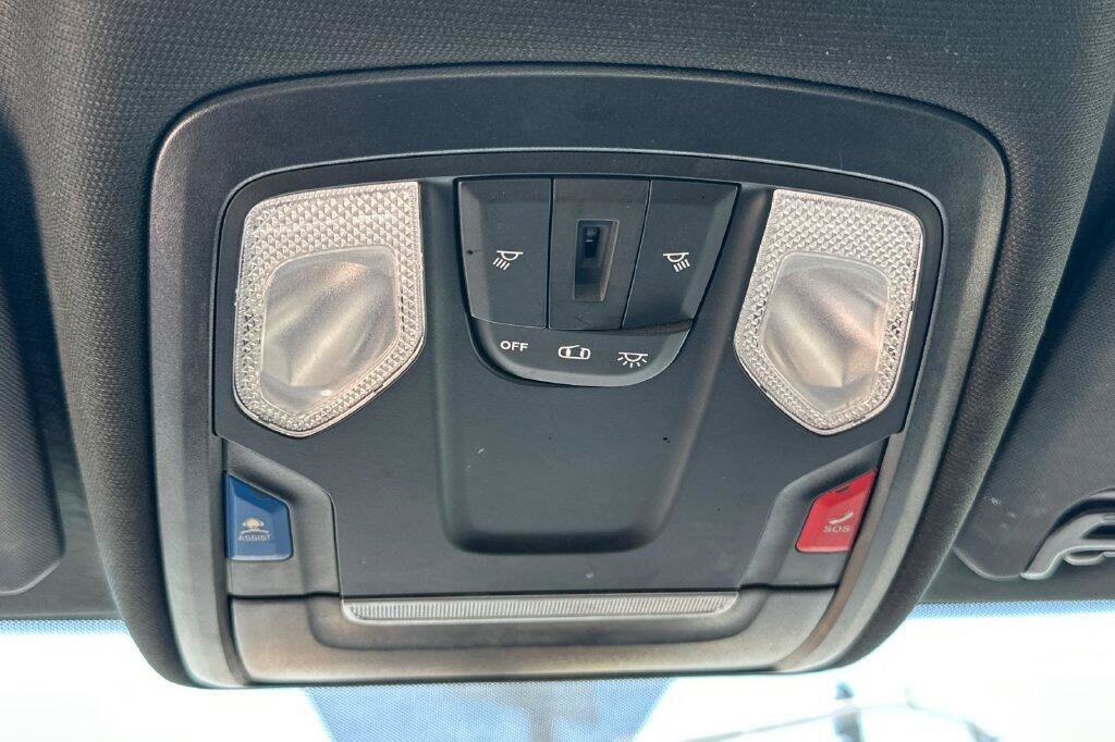 Used 2022 RAM 4500 Tradesman RWD image 24