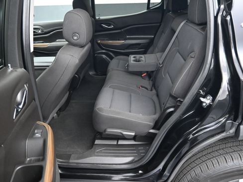 Certified 2023 GMC Acadia SLE image 80