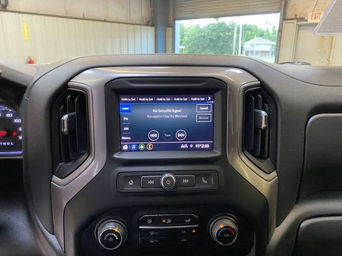 Used 2022 Chevrolet Silverado 1500 Custom w/ LPO, Dark Essentials Package AWD/4WD image 35