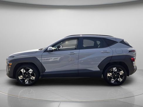 Certified 2024 Hyundai Kona SEL FWD image 3
