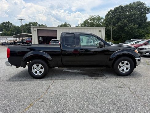 Used 2011 Nissan Frontier SV w/ SV Premium Utility Pkg RWD image 8