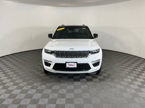 Used 2023 Jeep Grand Cherokee Summit AWD/4WD image 2