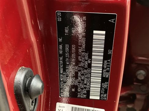 Used 2020 Toyota Highlander Platinum image 32