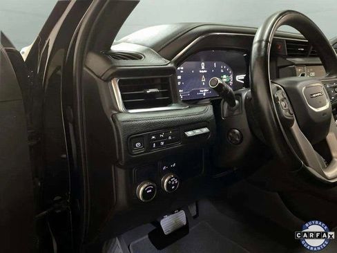 Used 2023 GMC Yukon XL Denali image 27