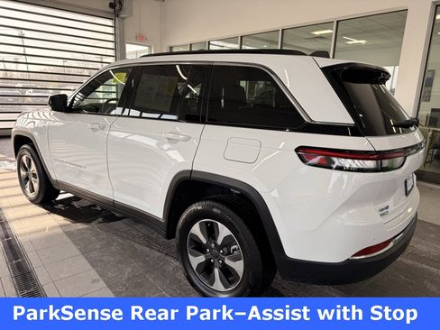 Used 2024 Jeep Grand Cherokee Limited 4xe w/ Luxury Tech Group II image 6