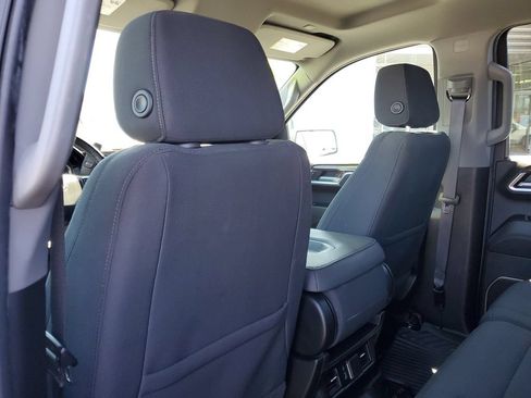 Used 2023 Chevrolet Silverado 1500 LT AWD/4WD image 30