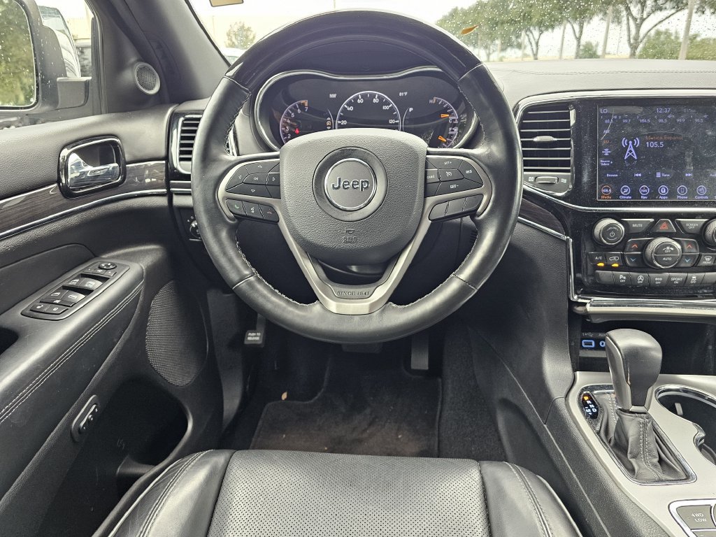 Used 2020 Jeep Grand Cherokee Overland AWD/4WD image 13