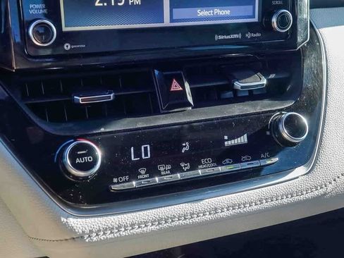 Used 2019 Toyota Corolla SE image 21