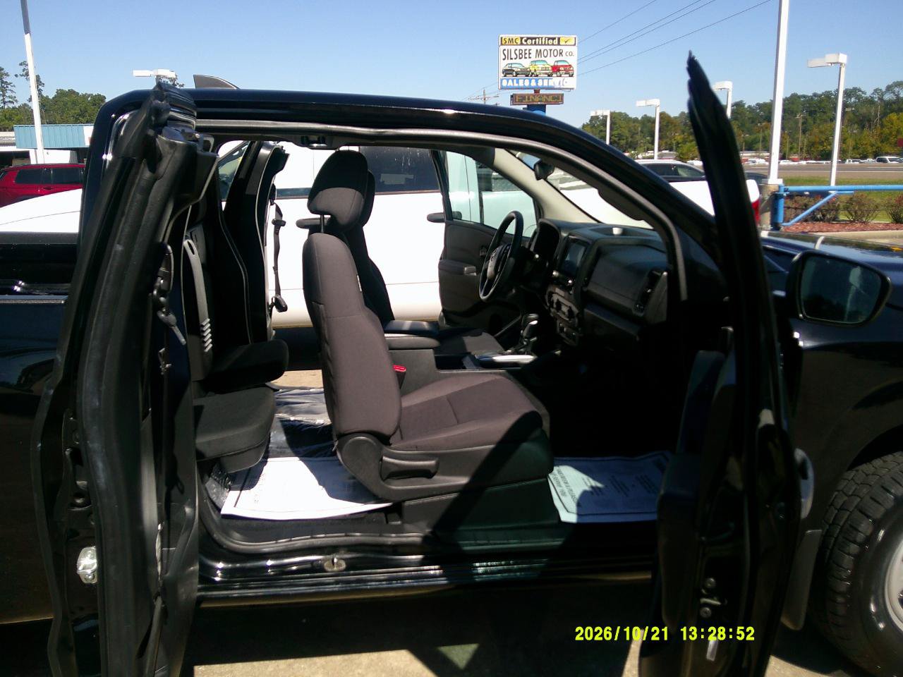 Used 2022 Nissan Frontier S w/ Technology Package AWD/4WD image 9