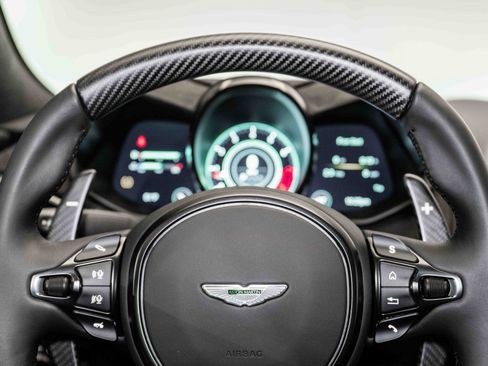 Used 2023 Aston Martin DBS Coupe RWD image 11