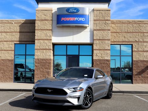 Used 2022 Ford Mustang Premium image 2