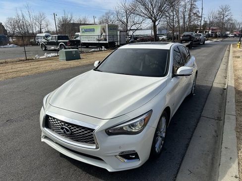 Used 2019 INFINITI Q50 Luxe w/ Essential Package (3.0T Luxe) image 6