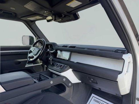 Used 2021 Land Rover Defender 90 AWD/4WD image 44