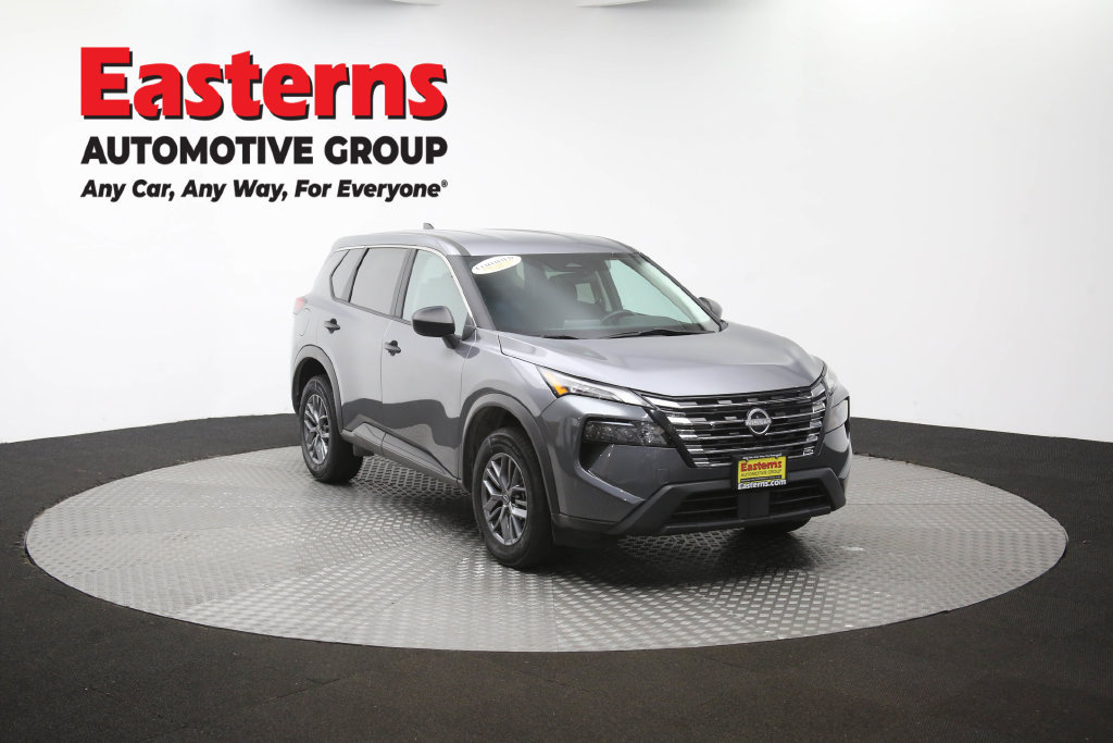 Used 2024 Nissan Rogue S AWD/4WD image 52
