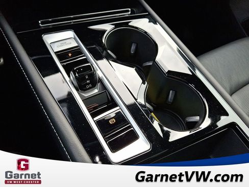 Certified 2024 Volkswagen Atlas Cross Sport SEL R-Line image 16