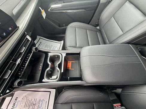 New 2026 Chevrolet Traverse LT FWD image 27