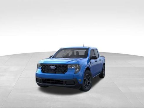 New 2025 Ford Maverick XLT w/ XLT Luxury Package image 2
