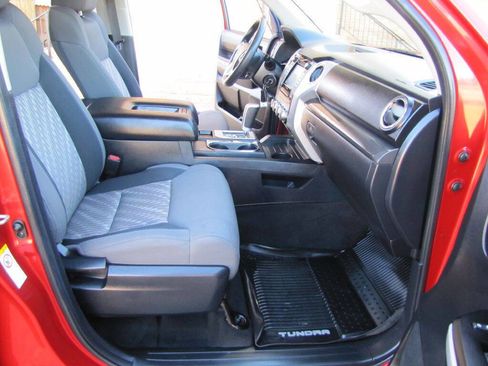 Used 2019 Toyota Tundra SR5 image 21