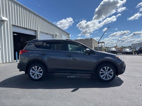 Used 2014 Toyota RAV4 Limited w/ Technology Package AWD/4WD image 7