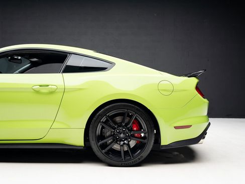 Used 2020 Ford Mustang Shelby GT500 w/ Technology Package image 22