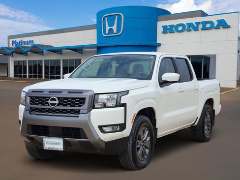 Used 2025 Nissan Frontier SV w/ SV Convenience Package image 2