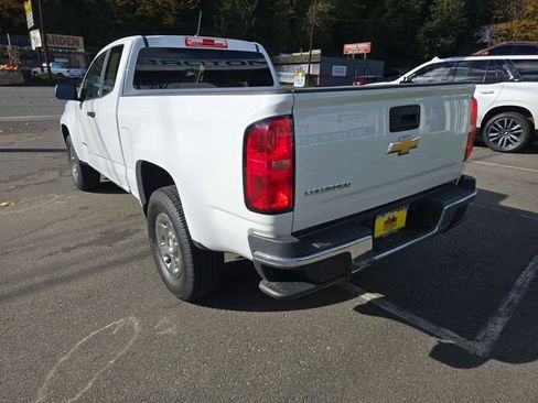 Used 2017 Chevrolet Colorado W/T image 4