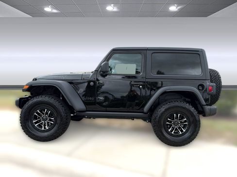 Used 2026 Jeep Wrangler Sport AWD/4WD image 2
