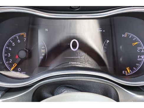 Used 2022 Jeep Grand Cherokee Laredo X AWD/4WD image 32