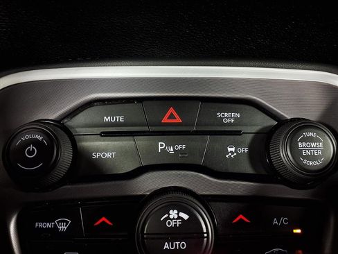 Used 2021 Dodge Challenger R/T w/ Blacktop Package image 21