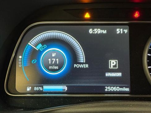 Used 2023 Nissan Leaf SV Plus image 16