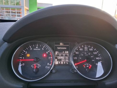 Used 2012 Nissan Rogue SV FWD image 11