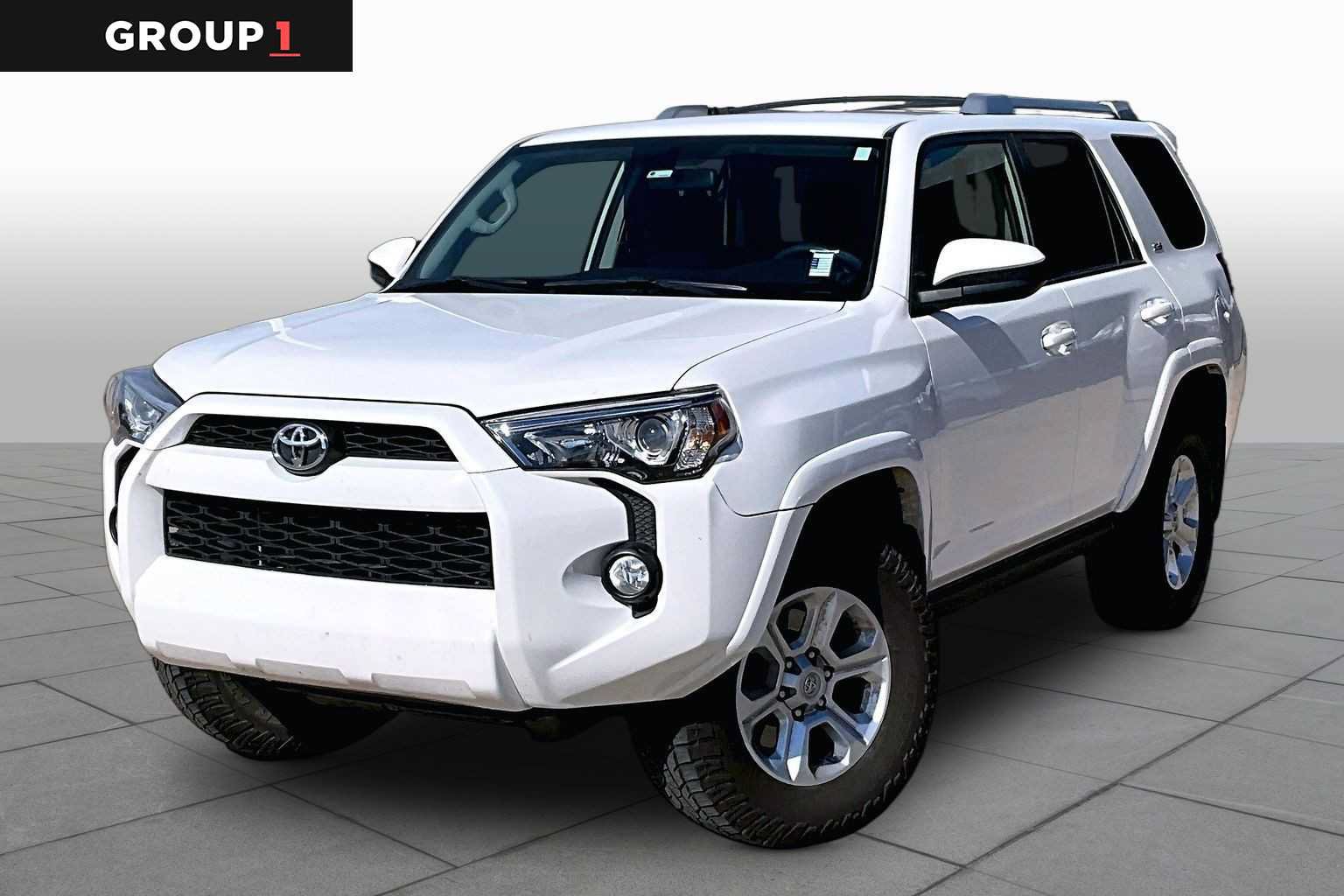 Used 2018 Toyota 4Runner SR5 AWD/4WD image 1