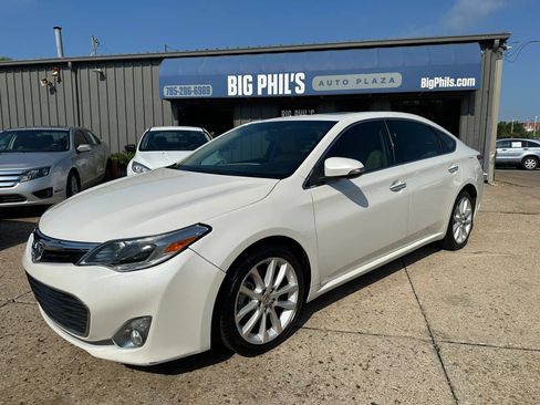 Used 2014 Toyota Avalon Limited FWD image 1