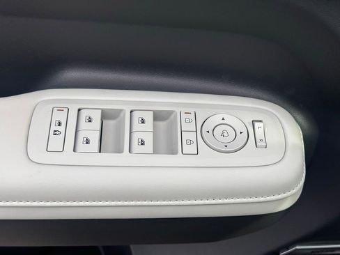 Used 2025 Hyundai Santa Fe Calligraphy image 27