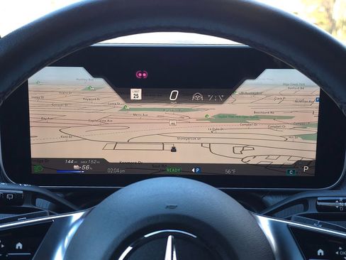 Used 2023 Mercedes-Benz EQE 500 4MATIC SUV image 33