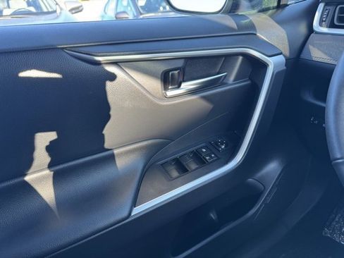 Certified 2021 Toyota RAV4 XLE w/ Convenience Package image 32