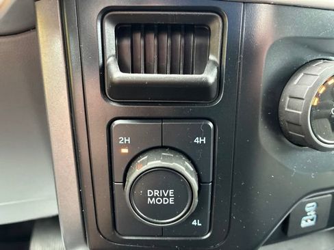 Used 2023 Ford F150 XLT AWD/4WD image 32