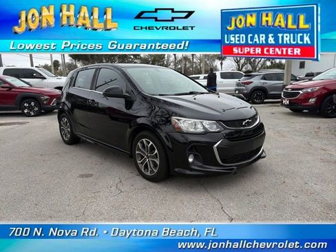 Used 2019 Chevrolet Sonic LT w/ Convenience Package image 1