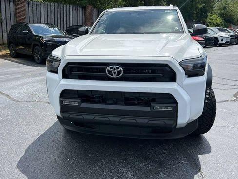 New 2026 Toyota 4Runner SR5 AWD/4WD image 8