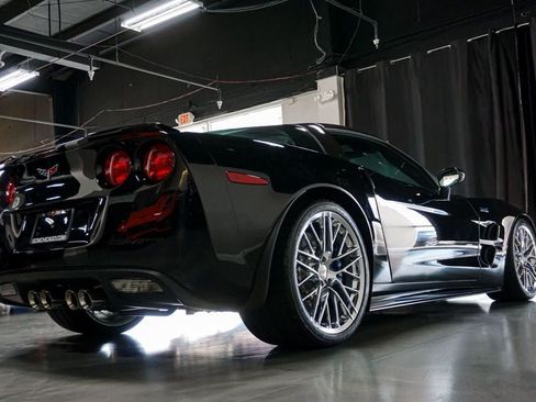 Used 2010 Chevrolet Corvette ZR1 w/ Preferred Equipment Group RWD image 6