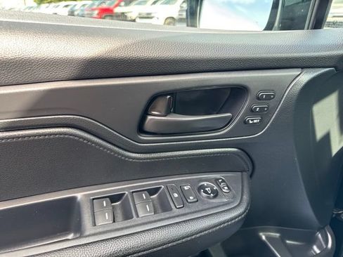 Used 2023 Honda Odyssey Sport image 22