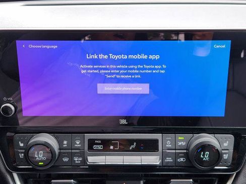 Certified 2025 Toyota Grand Highlander FWD image 16
