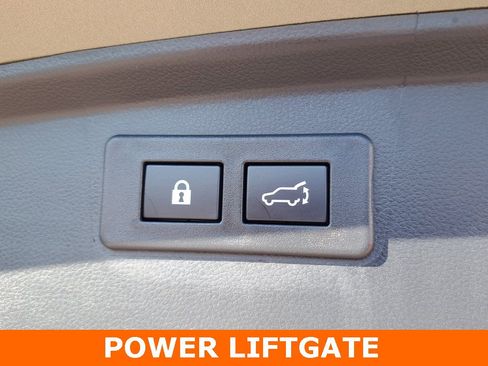 Certified 2025 Subaru Outback Premium image 33